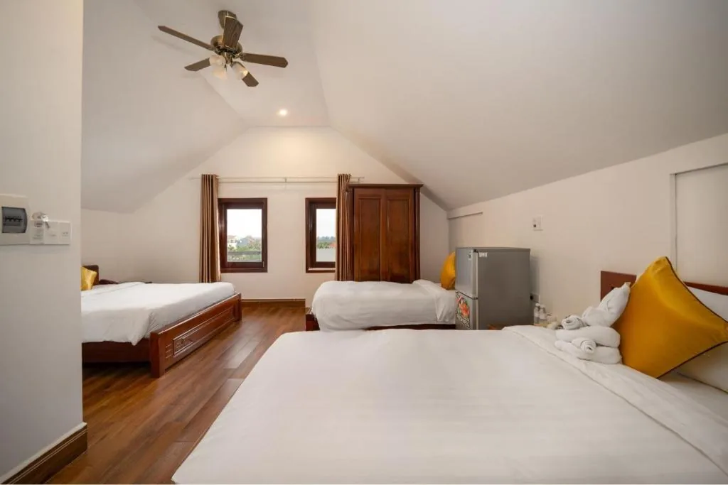 Family Room with Garden View — Ony Retreat Villas